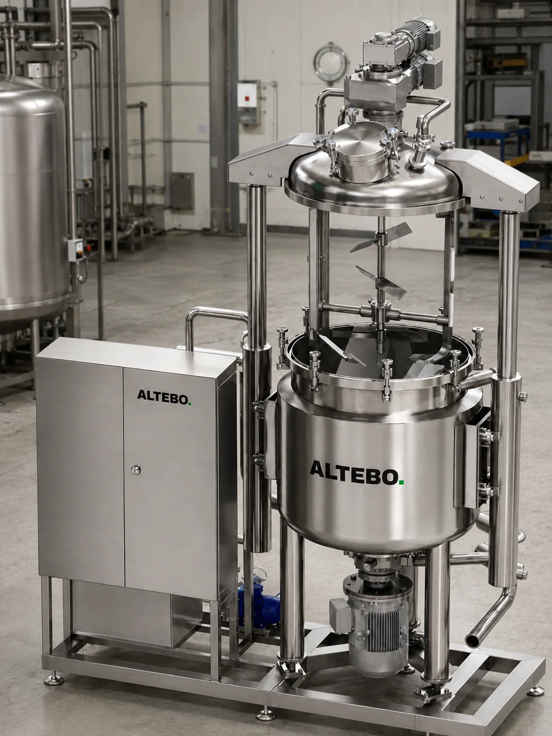 Reactor industrial de sinteză instalat în hala clientului